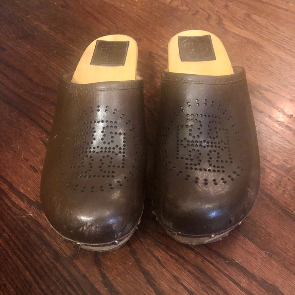 Tory Burch leather perforated clogs size 7.5
